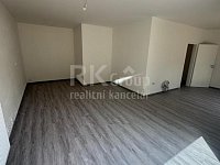Pronájem bytu, 1+kk, 37.69m² + zahrada 20.4m² vč.venkovního stání, Pod Malechovem, Český Brod - Fotka 5