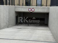 Pronájem garážového stání včetně úložného prostoru - Foto
