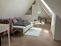 Pronájem atyp. mezonetového bytu 2+kk s ateliérem, 118,5 m2, v RD, Praha 4 - Podolí, ul.Dvorecká - Fotka 23