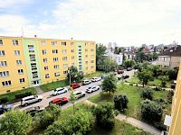 1+1, 35 m2 se sklepem, ve 3.p. panelového domu bez výtahu, ul. Nad Vodovodem, Praha 10 - Strašnice - Fotka 5