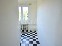 1+1, 35 m2 se sklepem, ve 3.p. panelového domu bez výtahu, ul. Nad Vodovodem, Praha 10 - Strašnice - Fotka 8