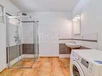 prodej domu 4+KK se zahradou , v klidné části obce Komorní Dvůr nedaleko Františkových Lázní - Fotka 18