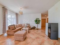prodej domu 4+KK se zahradou , v klidné části obce Komorní Dvůr nedaleko Františkových Lázní - Fotka 6