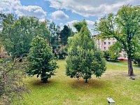Prodej světlého, zrekonstruovaného bytu 3+1 s lodžií a komorou – Mariánské Lázně, ul. Hroznatova - Fotka 14