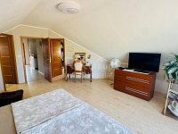 Prodej nadstandardního RD 5+1 s garáží, zahradou, pozemek 682 m² – Klimentov, Velká Hleďsebe - Fotka 16