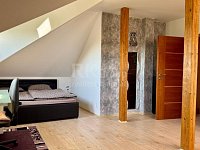 Prodej nadstandardního RD 5+1 s garáží, zahradou, pozemek 682 m² – Klimentov, Velká Hleďsebe - Fotka 20