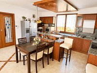 Prodej nadstandardního RD 5+1 s garáží, zahradou, pozemek 682 m² – Klimentov, Velká Hleďsebe - Fotka 5