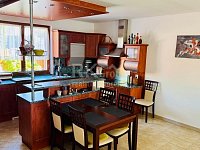 Prodej nadstandardního RD 5+1 s garáží, zahradou, pozemek 682 m² – Klimentov, Velká Hleďsebe - Fotka 8
