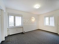 Pronájem světlého bytu 1+1, 30m2, sklep, ul. Vrchlického, Karlovy Vary – Horní Drahovice - Fotka 3
