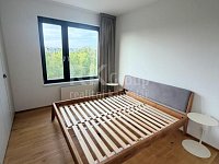 Pronájem nového bytu 2+kk s terasou, sklepem a GS, Praha 8- Karlín, ul.Sokolova - Fotka 8
