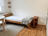 Pronájem bytu, 1+1, 1.patro, 35,5 m2 + 2x sklep, po rekonstrukci, ul. Na Výsluní – Mariánské Lázně - Fotka 3
