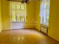 Prodej bytu 2+1, 68,6 m²,parkovací stání, 3. NP, ul. Ruská – Mariánské Lázně - Fotka 5