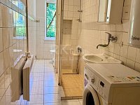 Prodej bytu 2+1, 68,6 m²,parkovací stání, 3. NP, ul. Ruská – Mariánské Lázně - Fotka 9