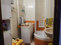 Prodej bytu 2+1 se zasklenou lodžií v centru Harrachova - 135_9855-HDR.jpg