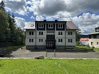 Prodej bytu 2+1 se zasklenou lodžií v centru Harrachova - IMG_5614.jpeg