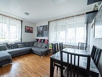 Prodej vícegeneračního domu v Sychrově u Mnichova Hradiště - NRL_2799.jpg