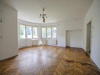 Prodej dvougenerační funkcionalistické vily v Turnově - NRL_4594.jpg