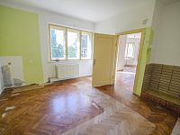 Prodej dvougenerační funkcionalistické vily v Turnově - NRL_4611.jpg