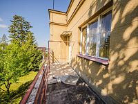 Prodej dvougenerační funkcionalistické vily v Turnově - NRL_4615.jpg