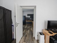 Prodej bytu 1+1 v cihlovém domě nedaleko tramvaje a nedaleko centra Liberce - 135_4805.jpg