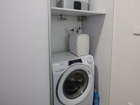 Prodej bytu 1+1 v cihlovém domě nedaleko tramvaje a nedaleko centra Liberce - 135_4808.jpg