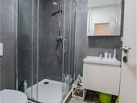 Prodej bytu 1+1 v cihlovém domě o výměře 46m2 nedaleko tramvaje a nedaleko centra Liberce - 135_4768-HDR.jpg