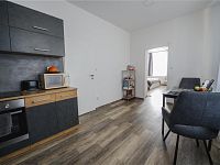 Prodej bytu 1+1 v cihlovém domě o výměře 46m2 nedaleko tramvaje a nedaleko centra Liberce - 135_4795-HDR.jpg