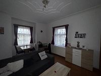 Pronájem bytu v cihlovém domě s vlastním topením v obci Poustka - Višňová - IMG_6947.jpeg