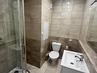 Dlouhodobý pronájem bytu 2+kk po kompletní rekonstrukci v Liberci - 444760922_751976973814205_5666672910006234363_n.jpg