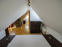 Pronájem zařízeného  podkrovního 1+kk v ulici Křížkovského v Liberci - NRL_2448.jpg