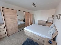 Pronájem bytu 2+1 s lodžií v ulici U Lesíka v Tanvaldu - 3e32e577-db9c-4af4-8e21-b0e91b08f363 (1).jpeg