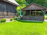 Prodej poloroubené chalupy v Benešově u Semil - 23.jpg