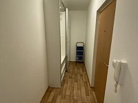 Pronájem bytu 2+kk s terasou v klidném místě - IMG_5203.jpg