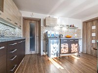 Prodej, rodinný dům 5+1 s vlastním rybníkem, Haratice, Plavy - 05.jpg