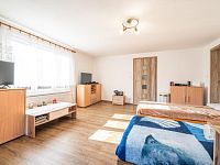 Prodej, rodinný dům 5+1 s vlastním rybníkem, Haratice, Plavy - 06.jpg