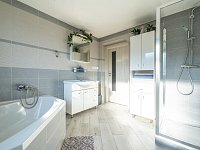 Prodej, rodinný dům 5+1 s vlastním rybníkem, Haratice, Plavy - 16.jpg