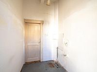 Prodej prostorného a světlého bytu v Praze - Vinohrady - 2 minuty od metra Flora - 07.jpg