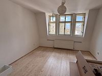 Pronájem bytu 2+kk o výměře 75,4m2 se samostatným vstupem, terasou  v cihlovém domě v centru města - IMG_2818.JPG