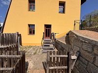 Pronájem bytu 2+kk o výměře 75,4m2 se samostatným vstupem, terasou  v cihlovém domě v centru města - IMG_2826.JPG