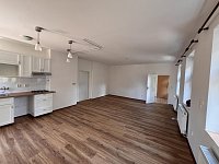 Pronájem bytu 2+kk o výměře 75,4m2 se samostatným vstupem, terasou  v cihlovém domě v centru města - IMG_2830.JPG
