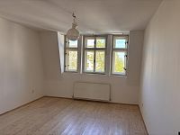 Pronájem bytu 2+kk o výměře 75,4m2 se samostatným vstupem, terasou  v cihlovém domě v centru města - IMG_2973.JPG