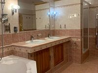 Pronájem  bytu o velikosti  2+1 o výměře 100m2 se zastřešenou terasou a zahradou. - Bez názvu-10.jpg