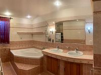 Pronájem  bytu o velikosti  2+1 o výměře 100m2 se zastřešenou terasou a zahradou. - Bez názvu-12.jpg