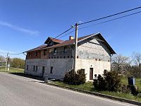 Prodej domu s investiční příležitostí a okamžitým výnosem – bydlení i podnikání v srdci přírody - IMG_2885.JPG