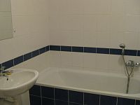 Pronájem  bytu 1+kk s balkonem nedaleko liberecké arény - 3.jpg