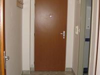 Pronájem  bytu 1+kk s balkonem nedaleko liberecké arény - 6.jpg