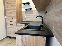 Pronájem nově zrekonstruovaného bytu 2+kk, 48 m², Semily – Komenského náměstí - IMG_9400.jpeg