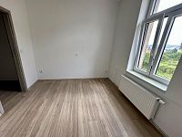 Pronájem nově zrekonstruovaného bytu 2+kk, 48 m², Semily – Komenského náměstí - IMG_9408.jpeg
