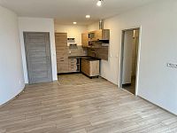 Pronájem nově zrekonstruovaného bytu 2+kk, 48 m², Semily – Komenského náměstí - IMG_9417.jpeg