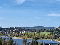 Prodej apartmánového bytu Lipno nad Vltavou - foto z 2.patra.jpg